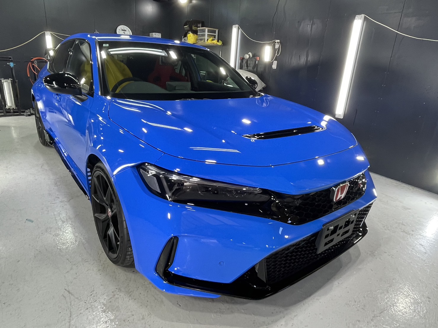 DAFNES Cosmicガラスコーティング 施工写真 (9)