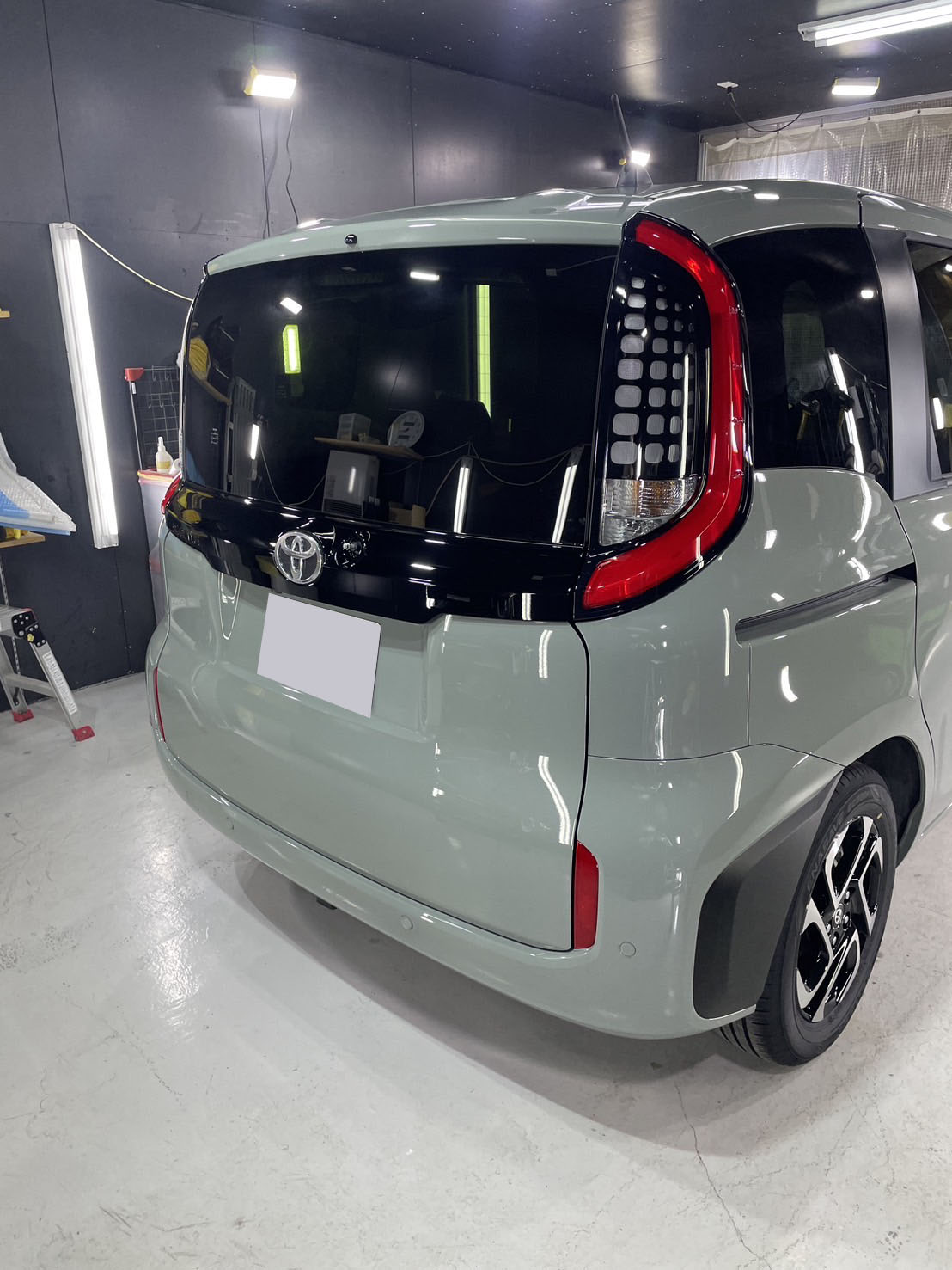トヨタ 新型シエンタ 施工写真 (12)