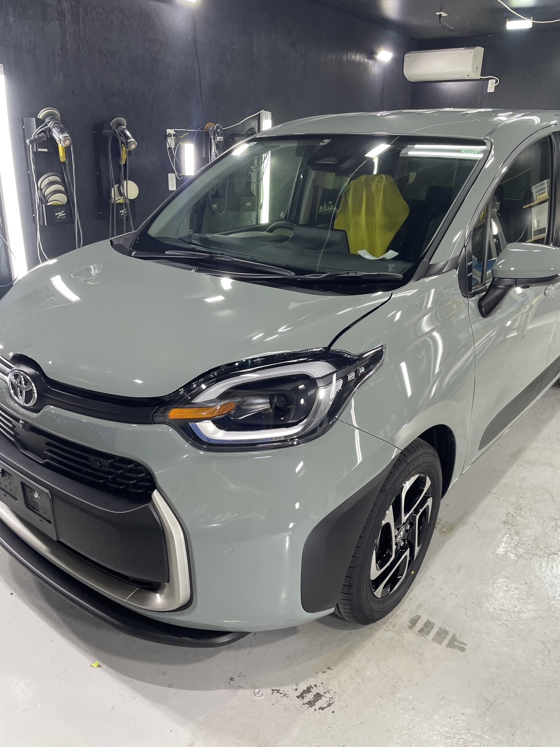 トヨタ 新型シエンタ 施工写真 (9)