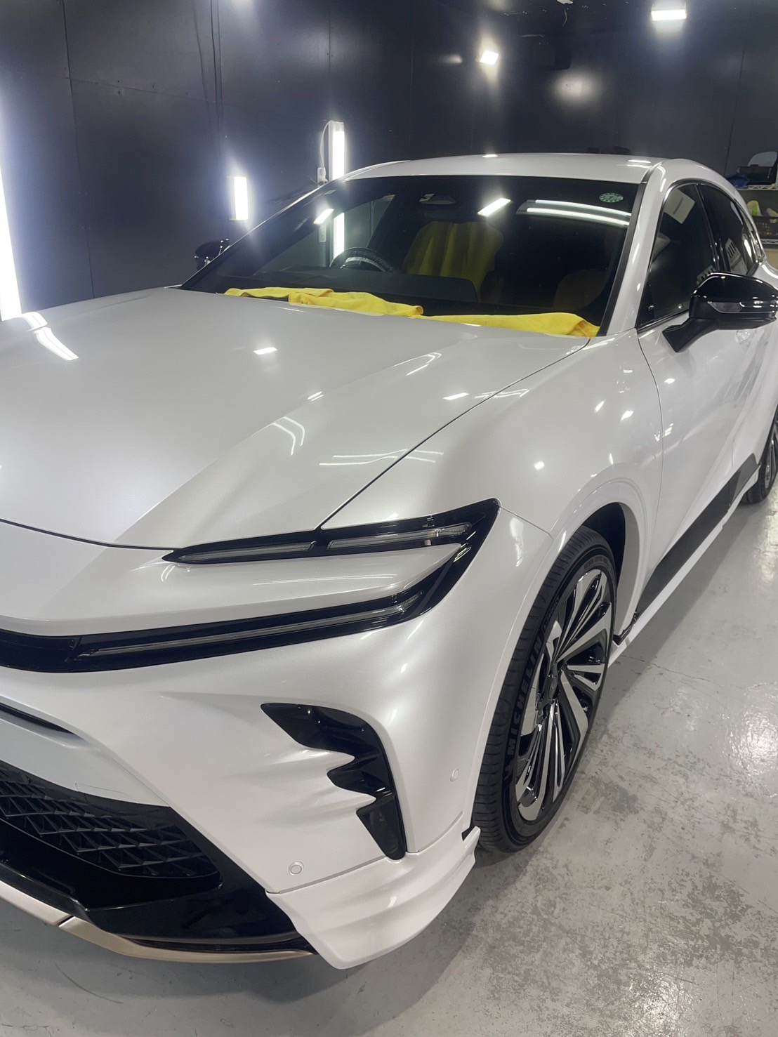 トヨタ 新型クラウンスポーツ 施工写真 (12)