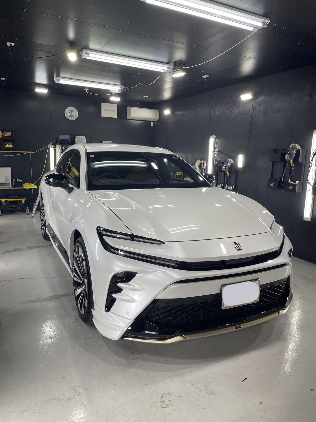トヨタ 新型クラウンスポーツ 施工写真 (1)