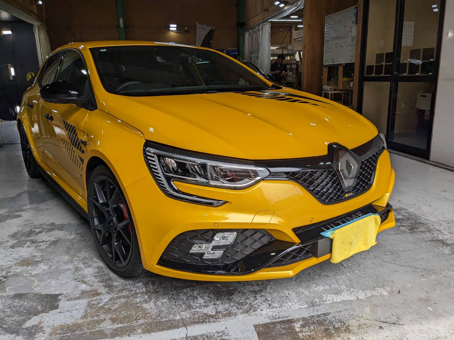 ルノー メガーヌRS 施工写真 (5)