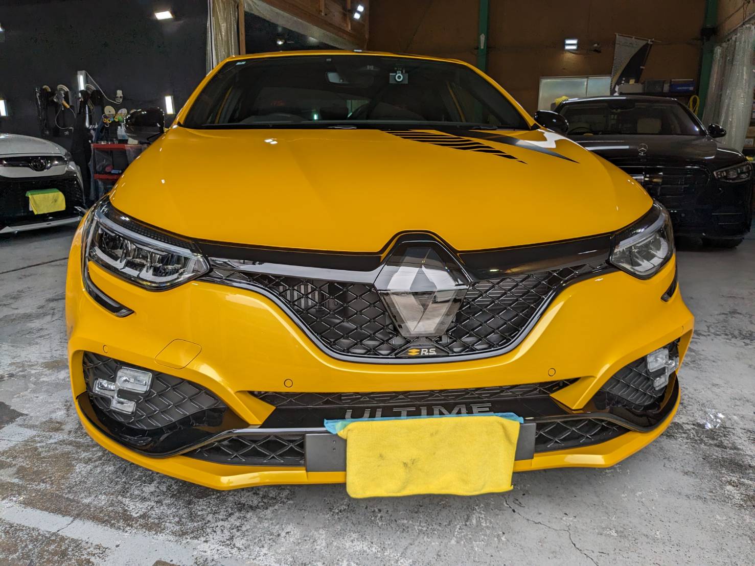 ルノー メガーヌRS 施工写真 (1)