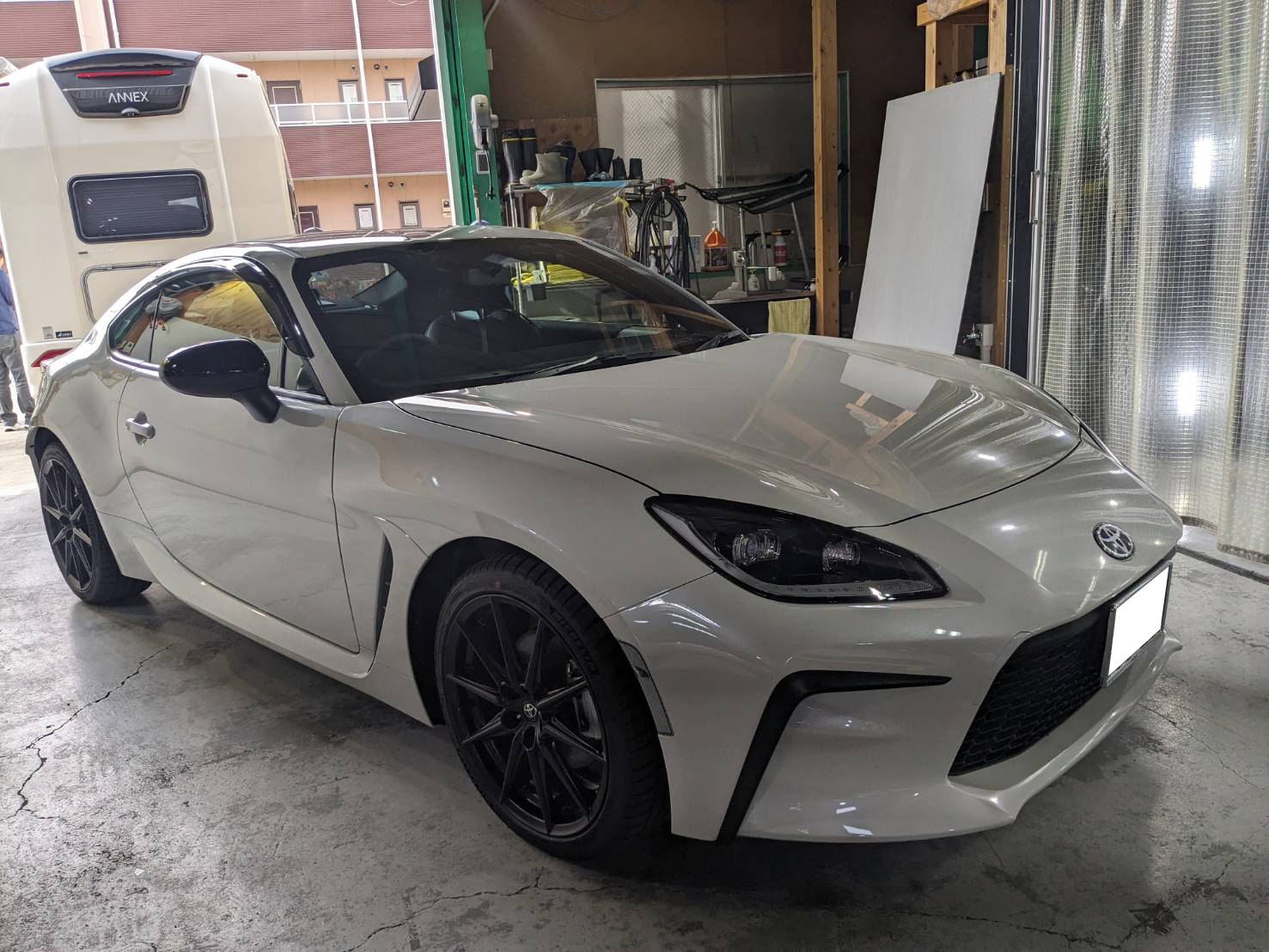 トヨタ GR86 施工写真 (1)