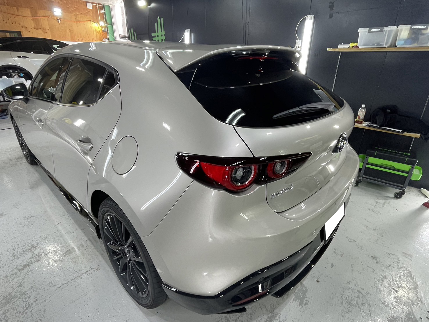 マツダ マツダ3 施工写真 (3)