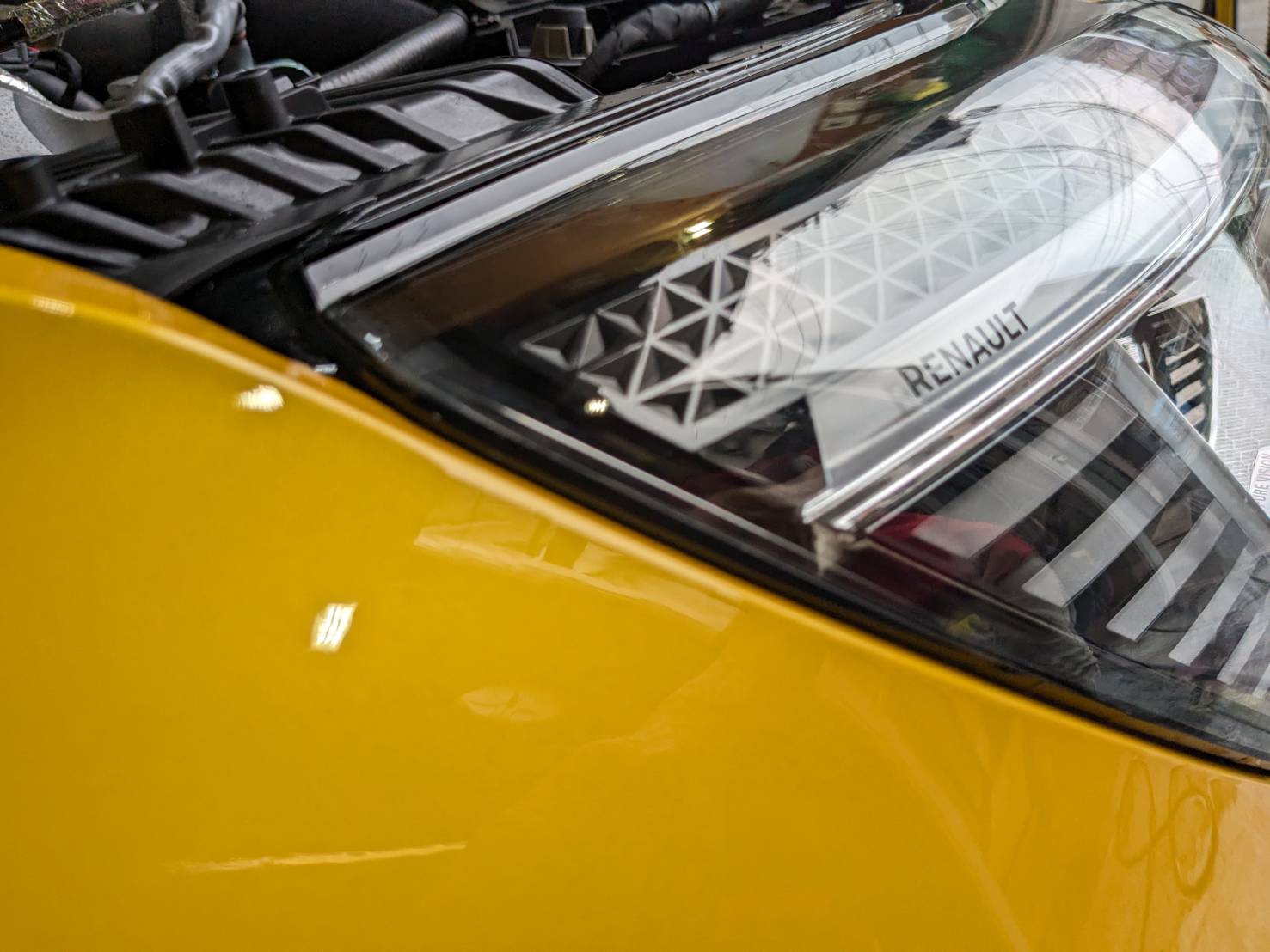 ルノー メガーヌRS 施工写真 (8)