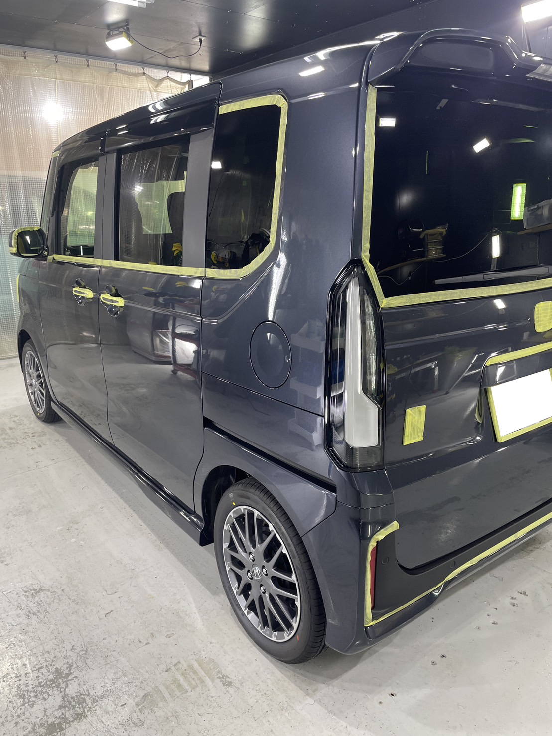 ホンダ N-BOX 施工写真 (2)
