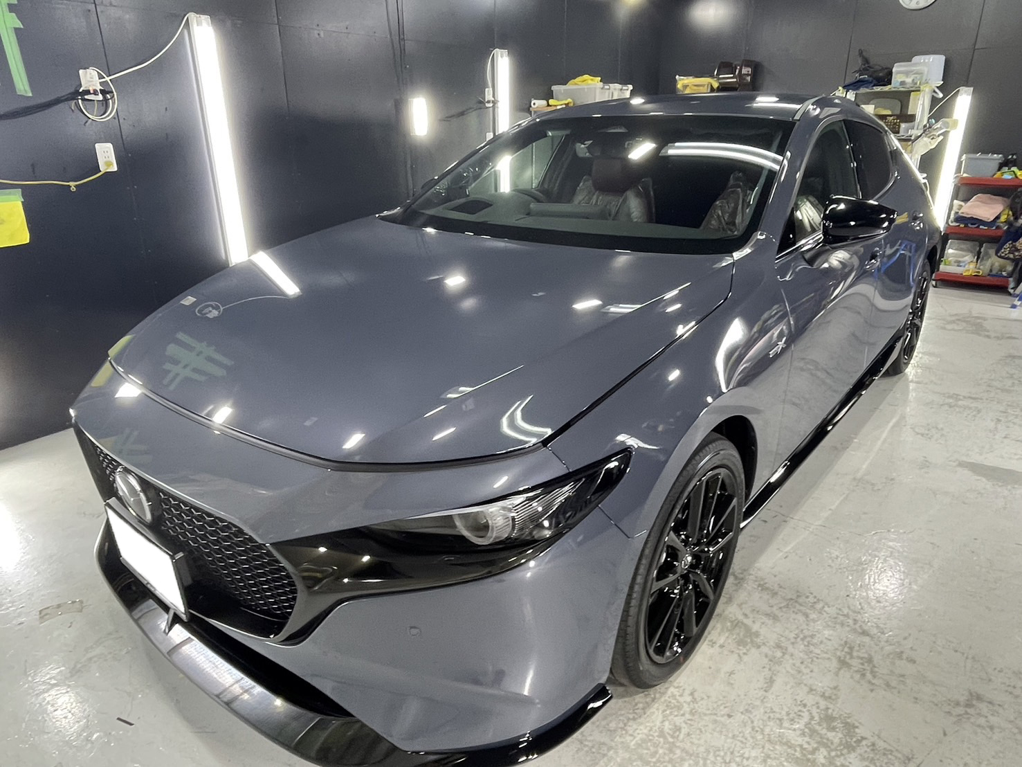 マツダ 施工写真 (2)
