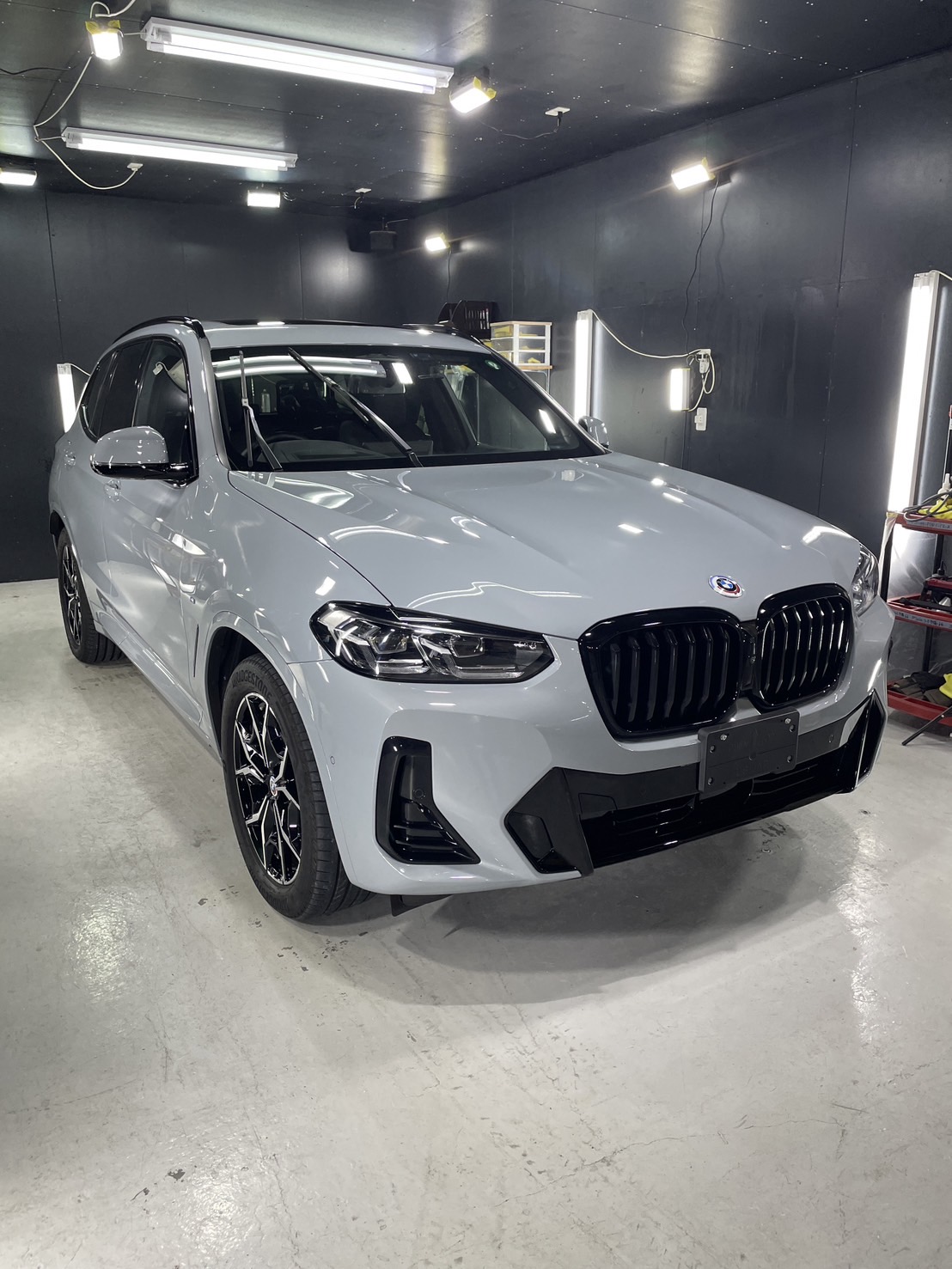 BMW 新型X3 施工写真 (8)