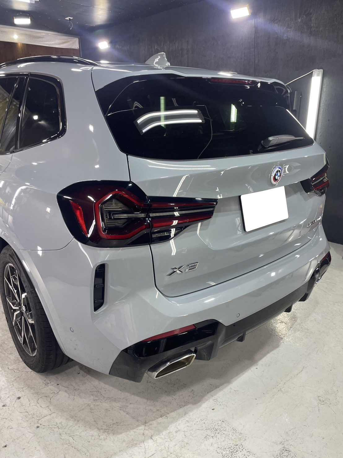 BMW 新型X3 施工写真 (2)