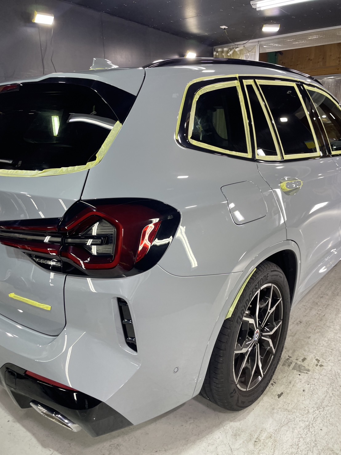 BMW 新型X3 施工写真 (4)