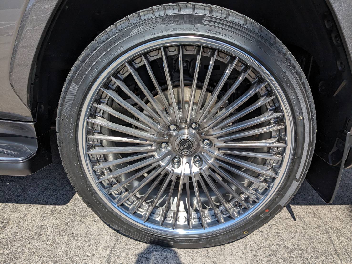 レクサス LX600 施工写真 (1)