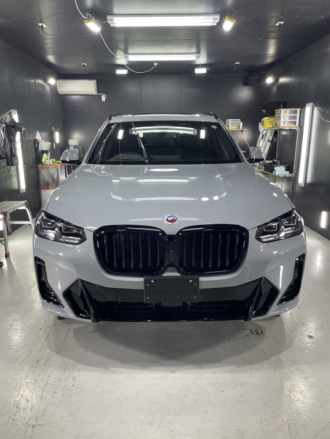 BMW 新型X3 施工写真 (9)