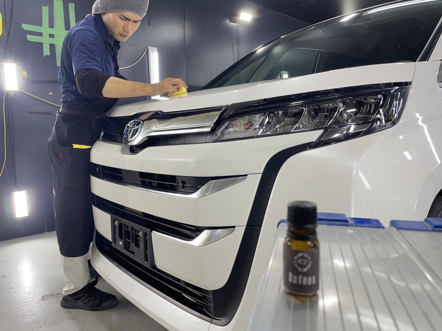 トヨタ 新型ノア 施工写真 (5)