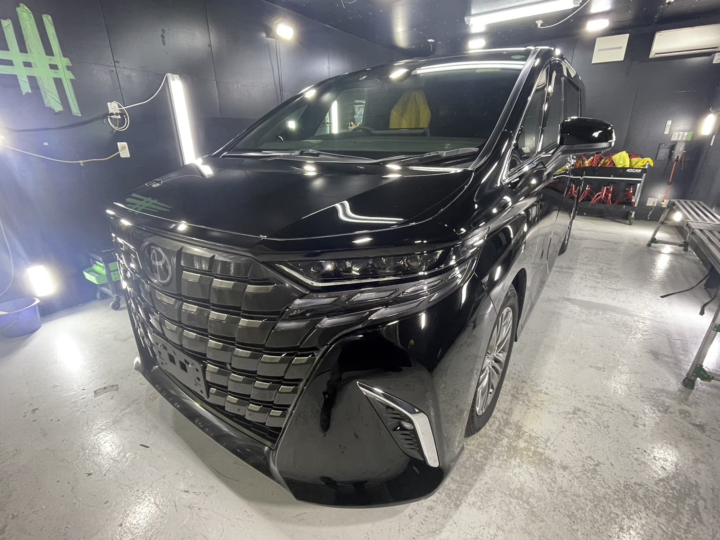 トヨタ 新型アルファード 施工写真 (2)