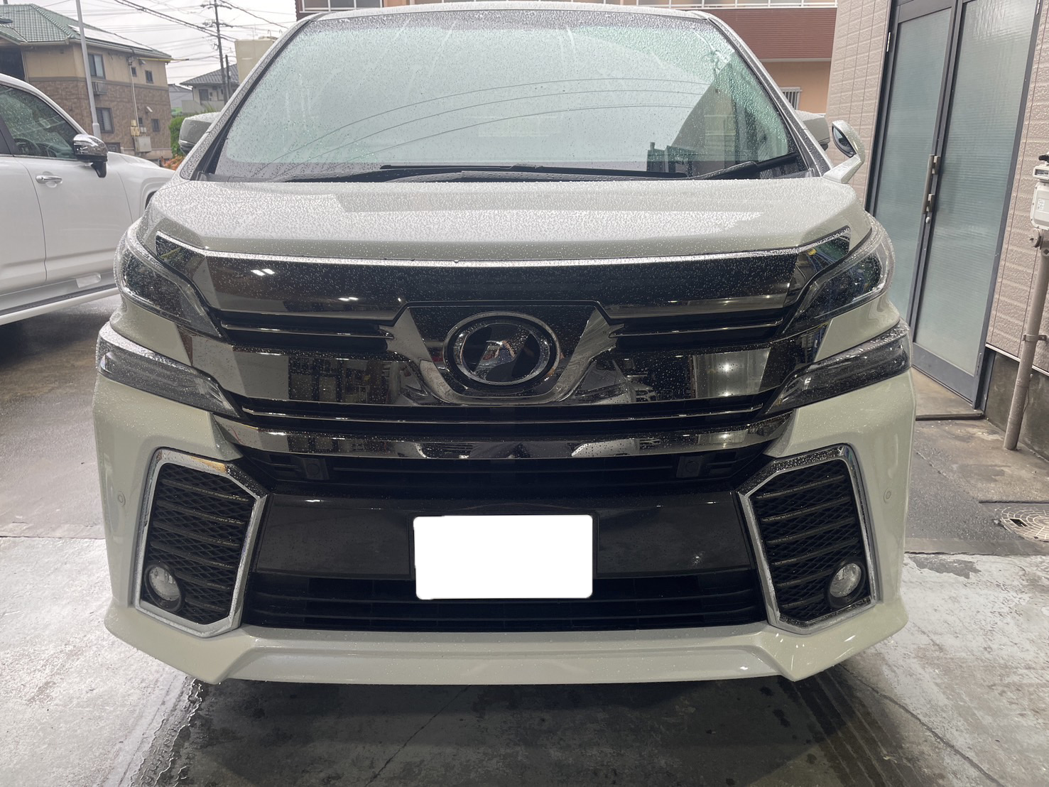 トヨタ ヴェルファイア 施工写真 (1)