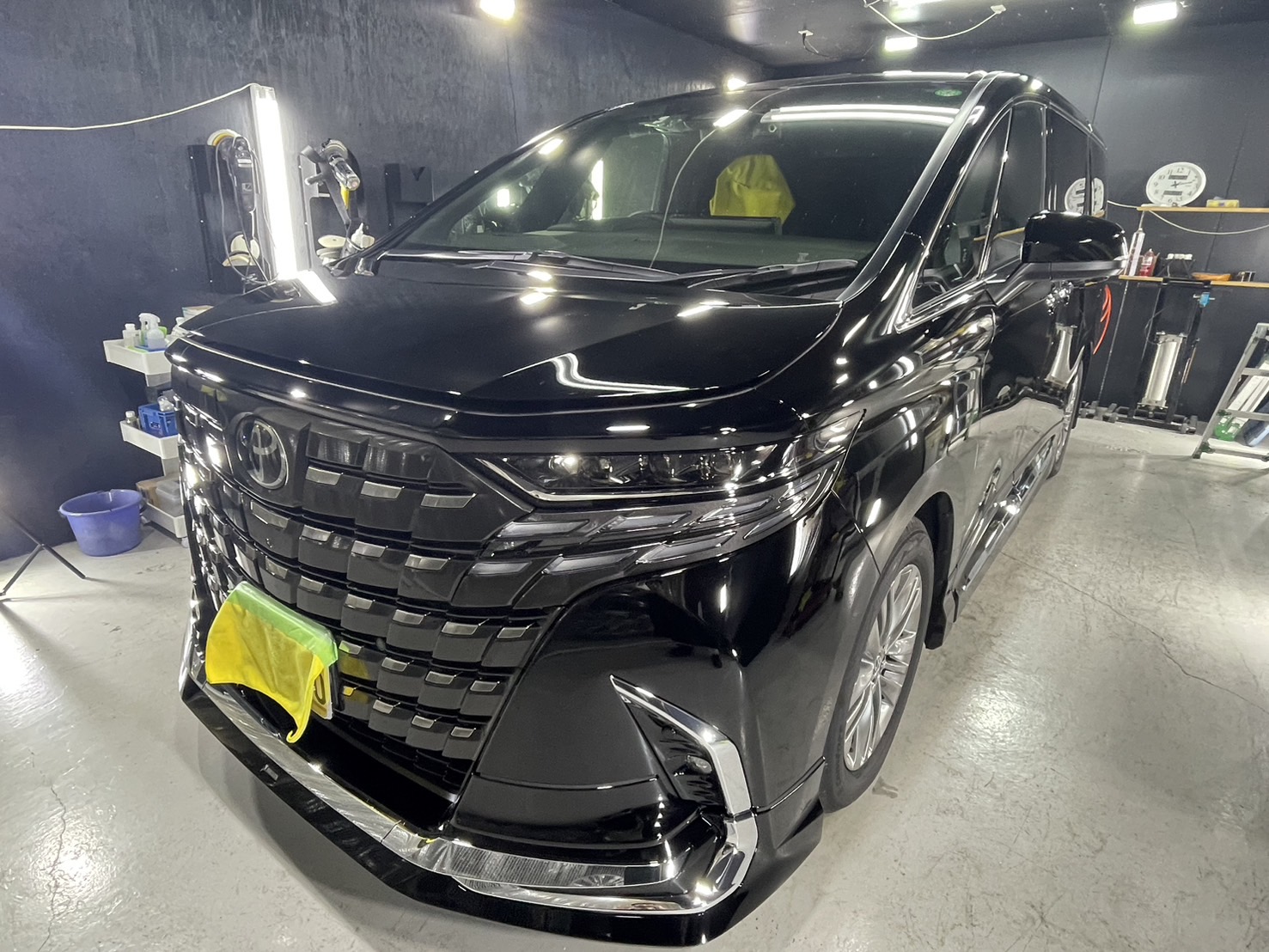 トヨタ 新型アルファード 施工写真 (1)