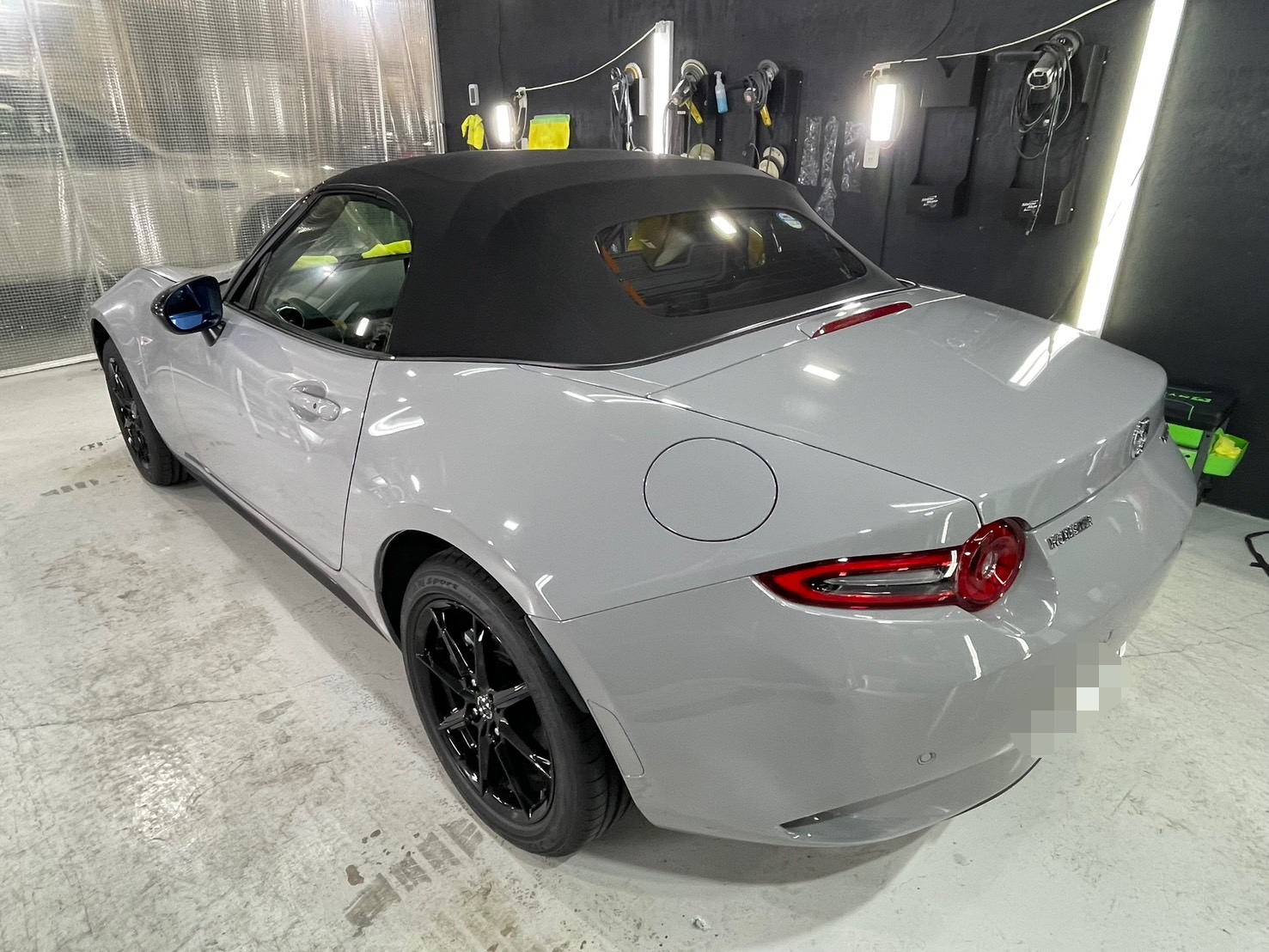 マツダ 新型ロードスター 施工写真 (5)
