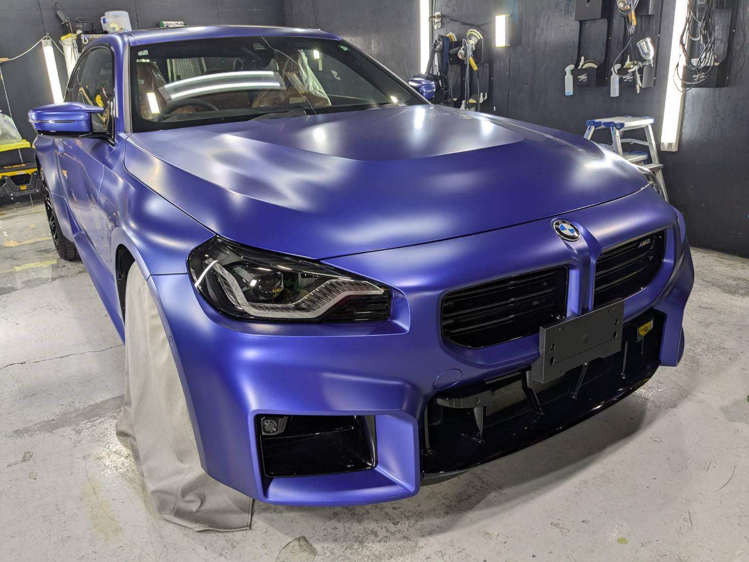 BMW 新型M2 施工写真 (1)