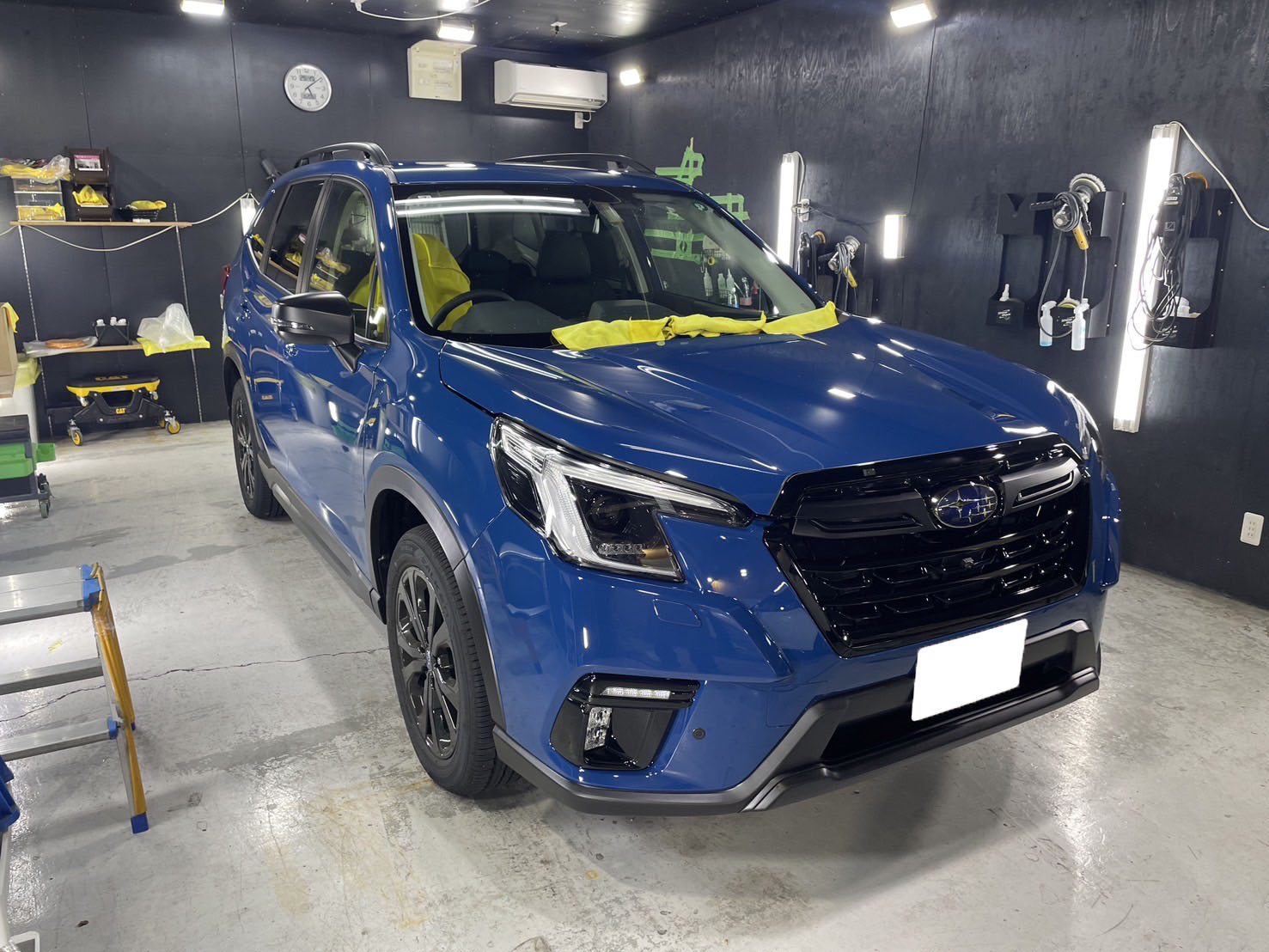 スバル 新型フォレスター 施工写真 (12)