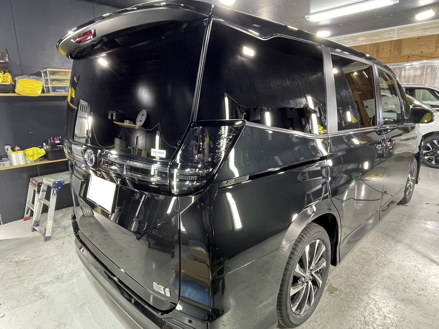 トヨタ 新型VOXY 施工写真 (13)