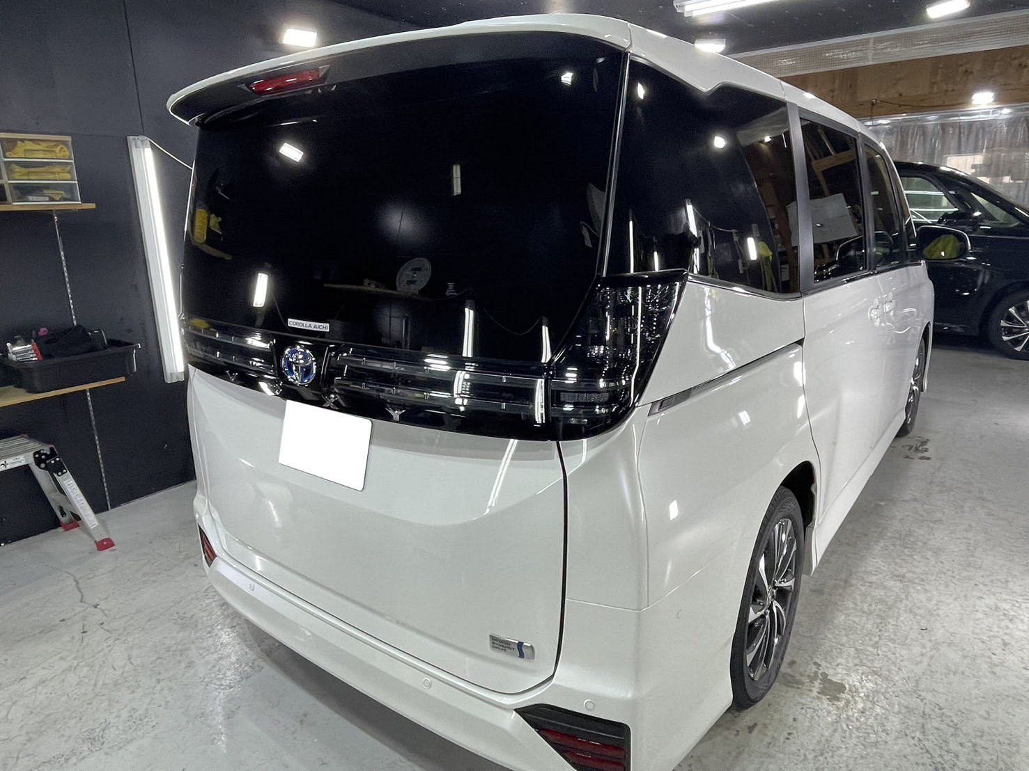トヨタ 新型VOXY 施工写真 (8)