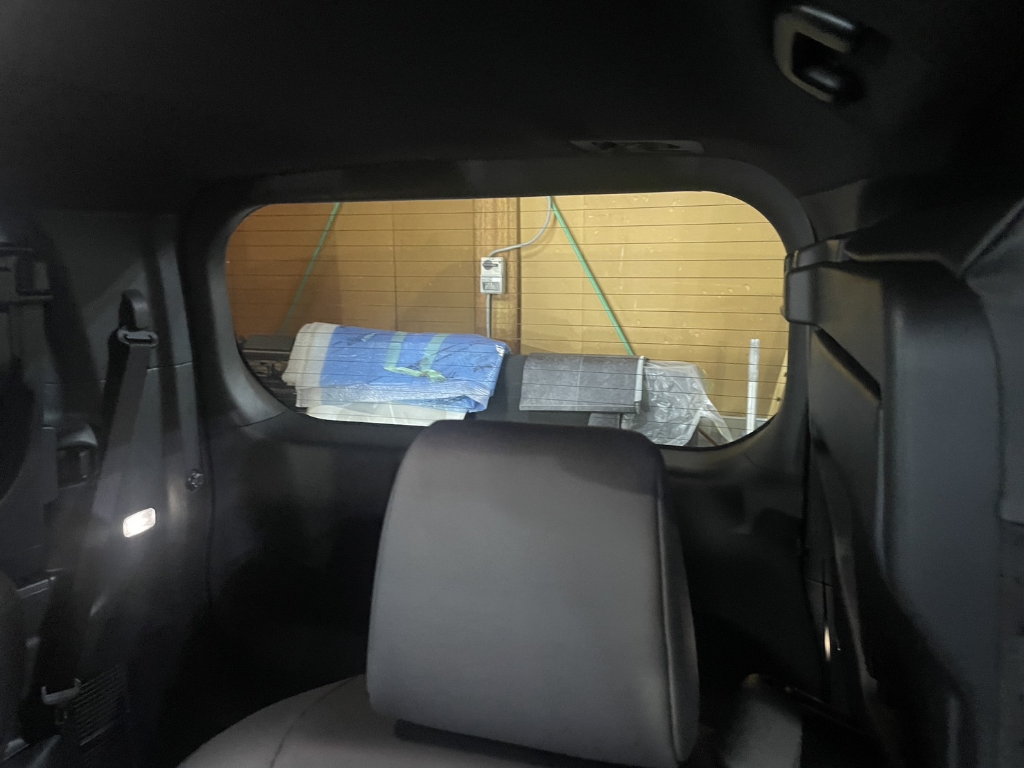 トヨタ 新型VOXY 施工写真 (5)
