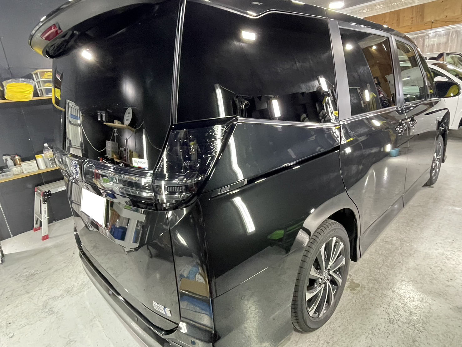 トヨタ 新型VOXY 施工写真 (1)