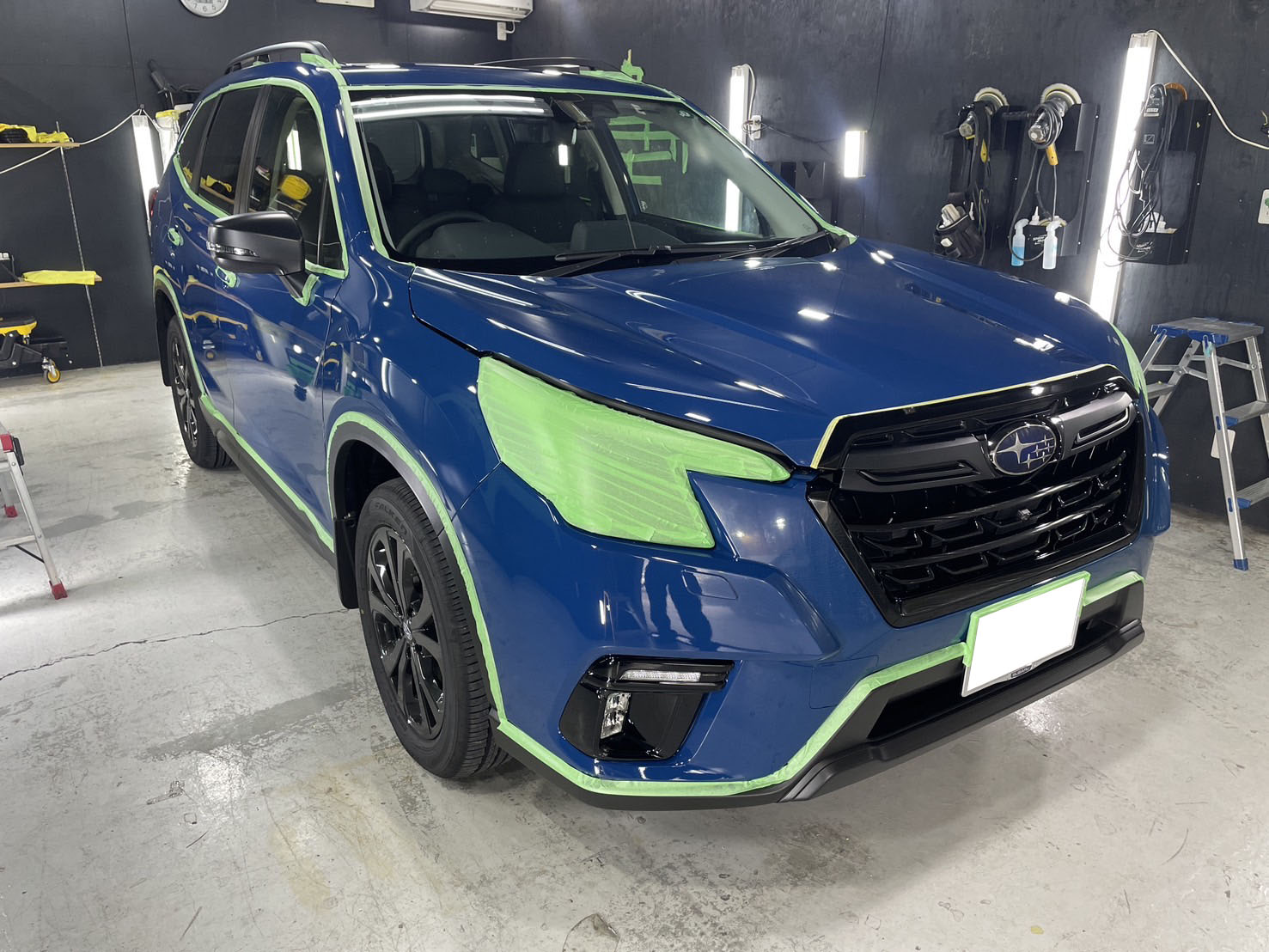 スバル 新型フォレスター 施工写真 (4)