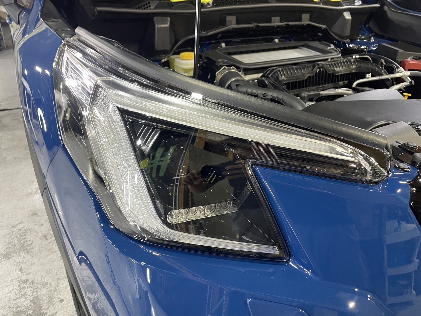 スバル 新型フォレスター 施工写真 (13)