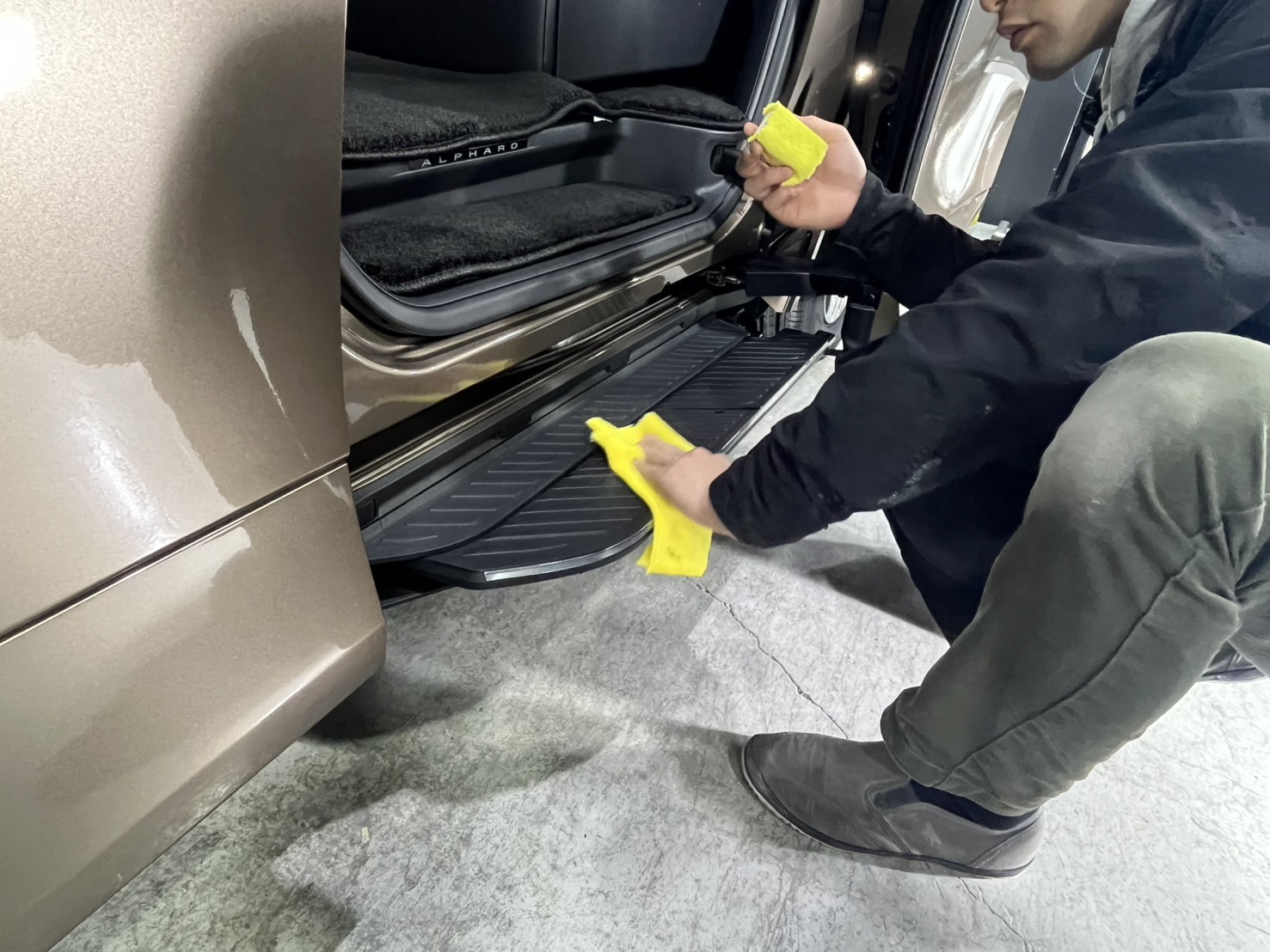 トヨタ アルファード 施工写真 (13)