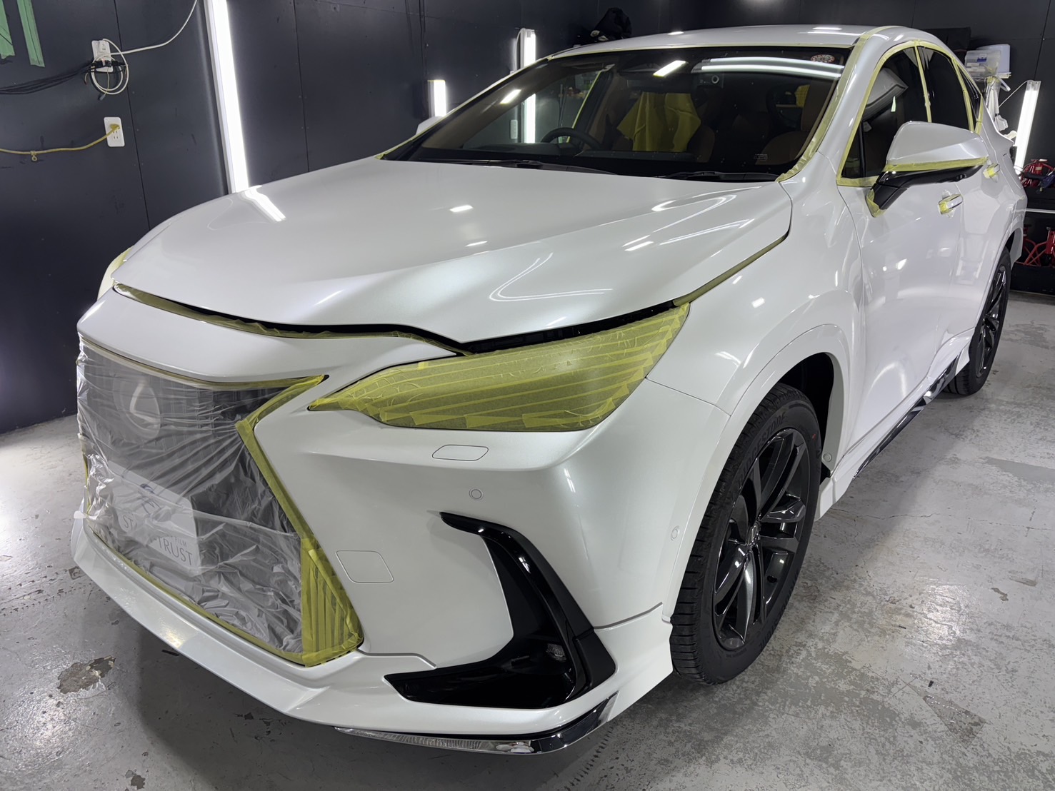 レクサス NX350h 施工写真 (17)