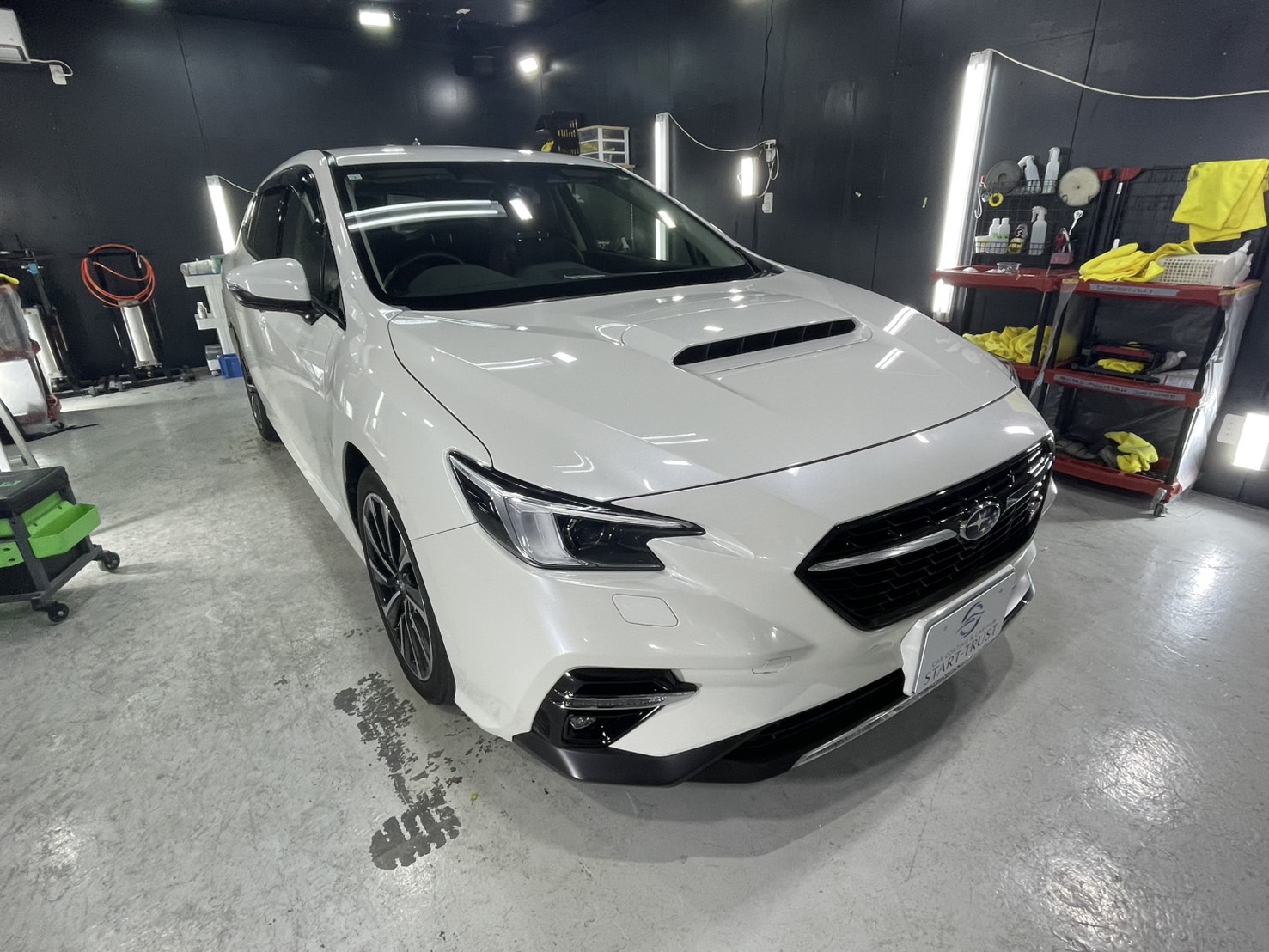 スバル レヴォーグSTI 施工写真 (2)