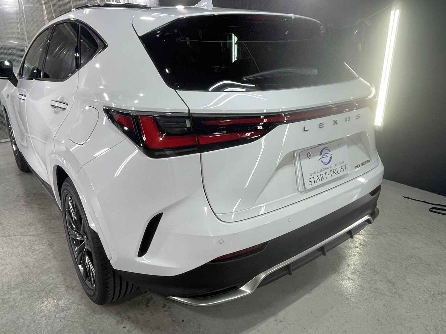 レクサス NX350h 施工写真 (11)