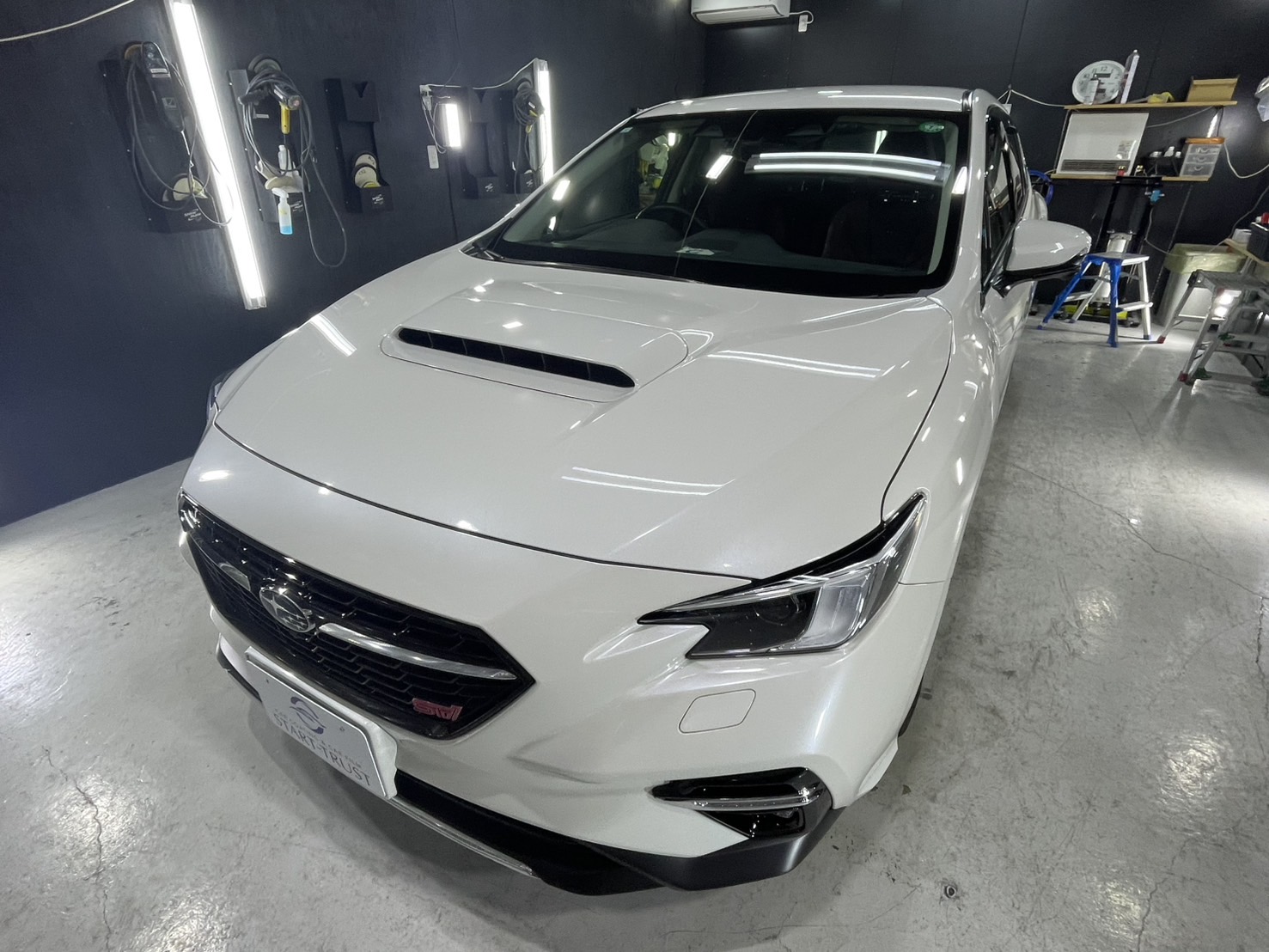 スバル レヴォーグSTI 施工写真 (4)