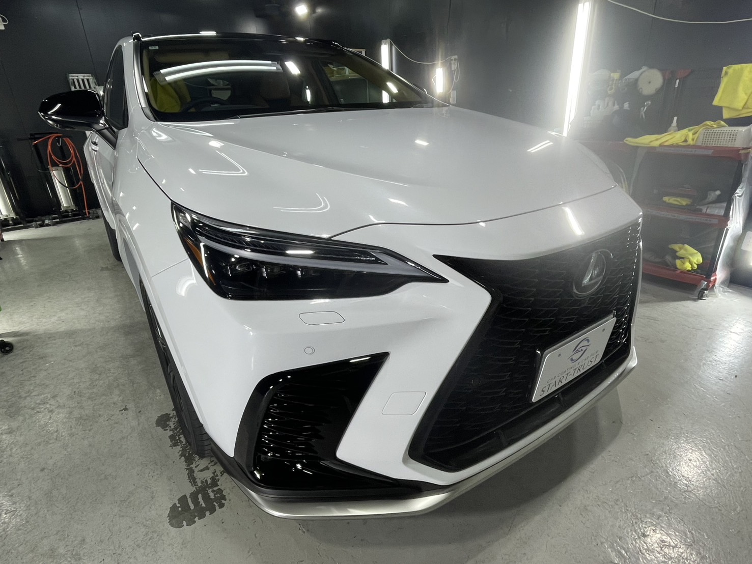 レクサス NX350h 施工写真 (2)