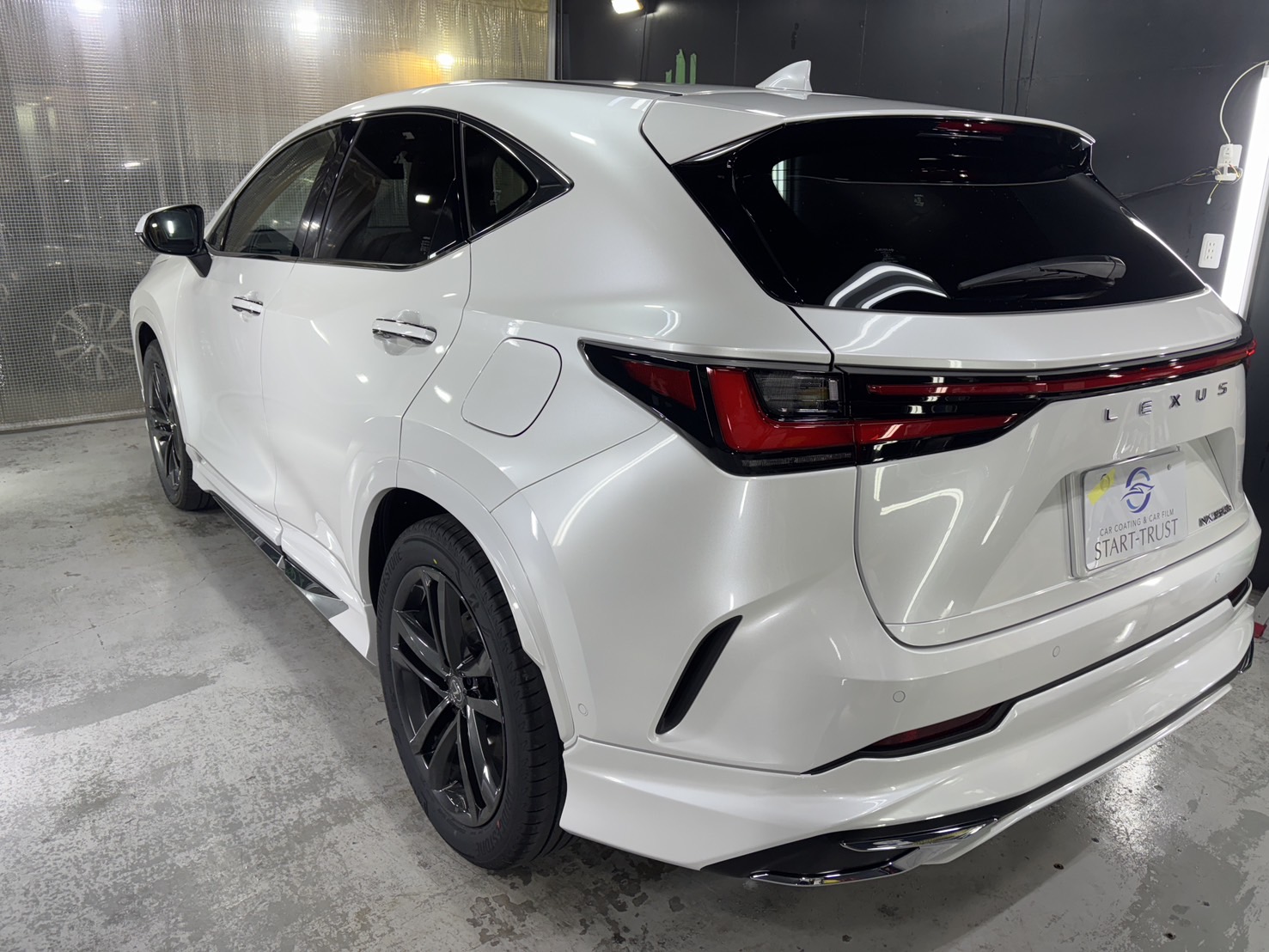 レクサス NX350h 施工写真 (23)