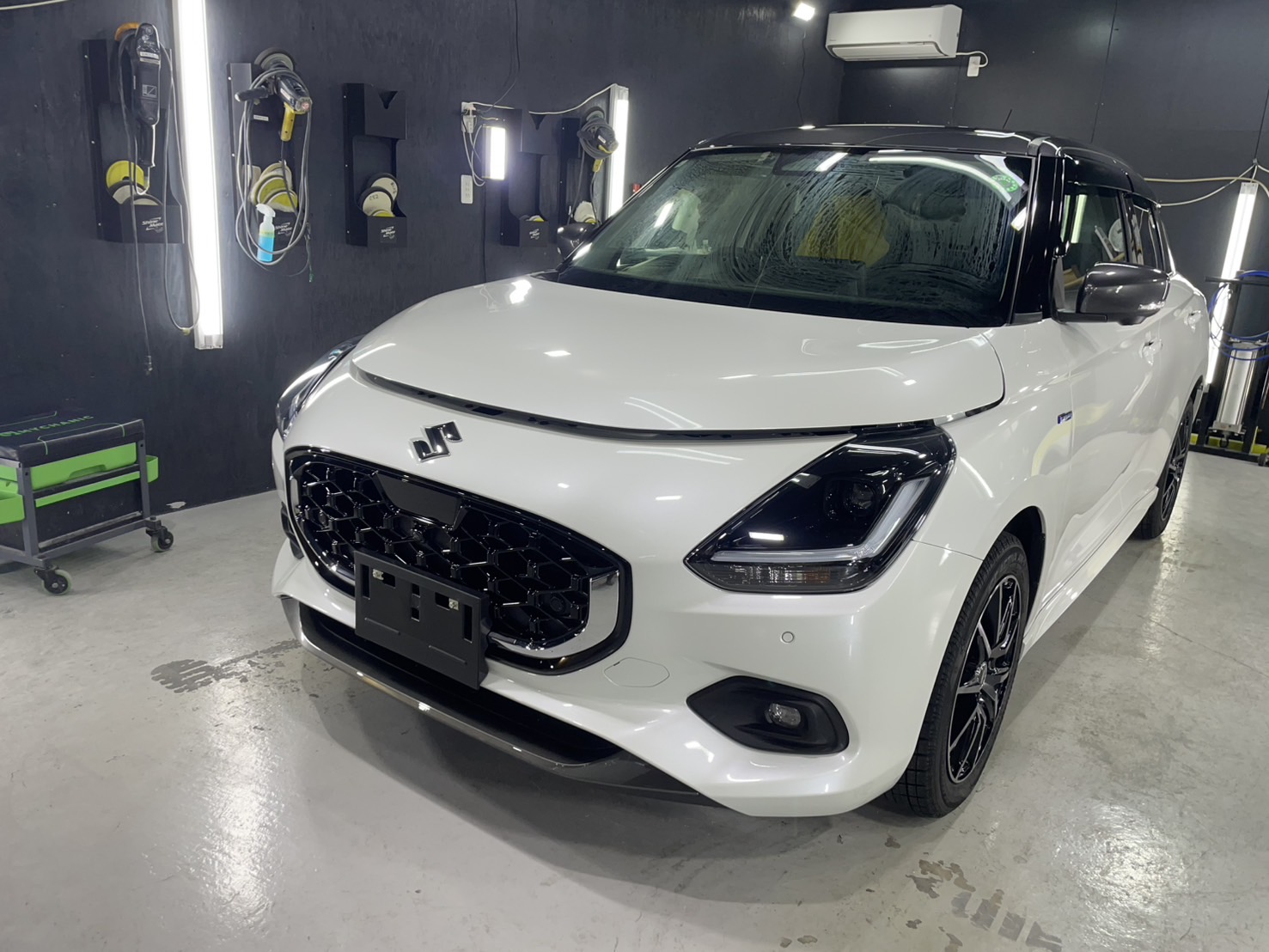 スズキ 新型スイフト 施工写真 (4)