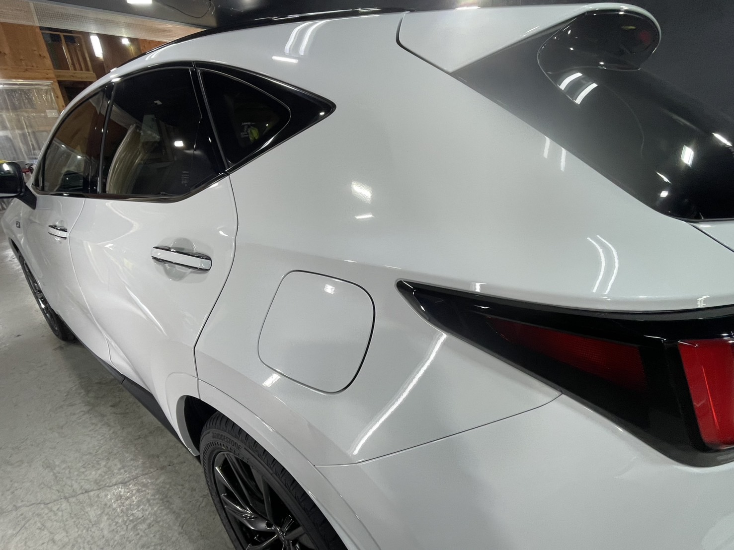 レクサス NX350h 施工写真 (8)