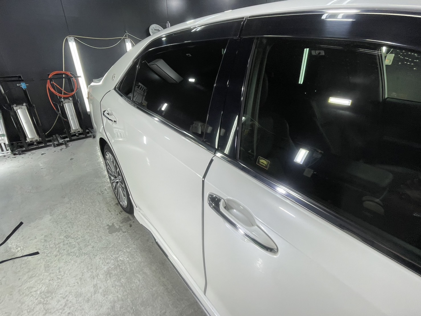 トヨタ クラウンマジェスタ 施工写真 (9)