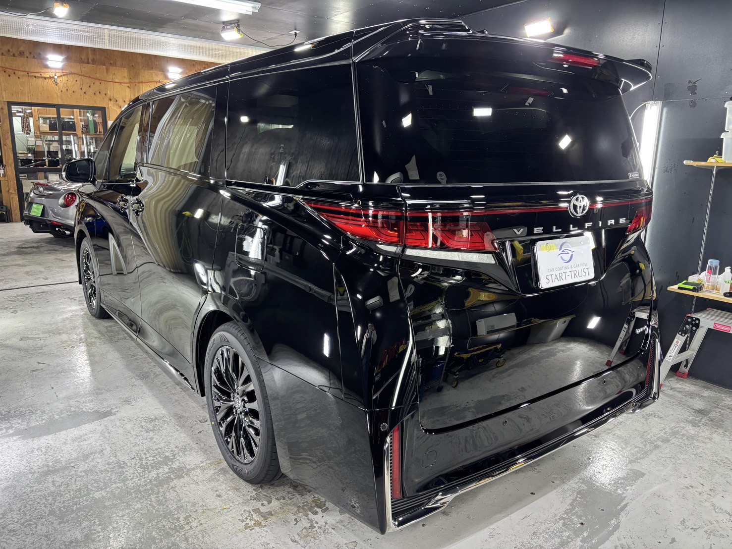 トヨタ ヴェルファイア 施工写真 (37)