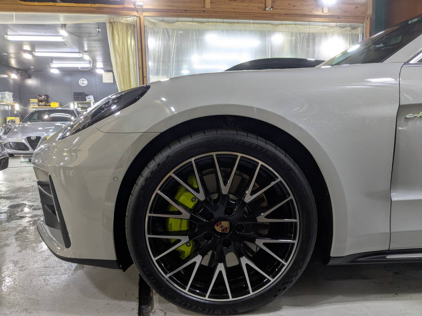 ポルシェ パナメーラ4 施工写真 (40)