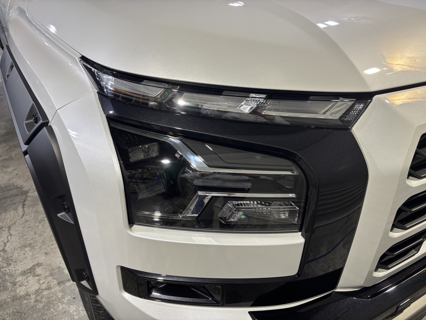 三菱 トライトン 施工写真 (26)