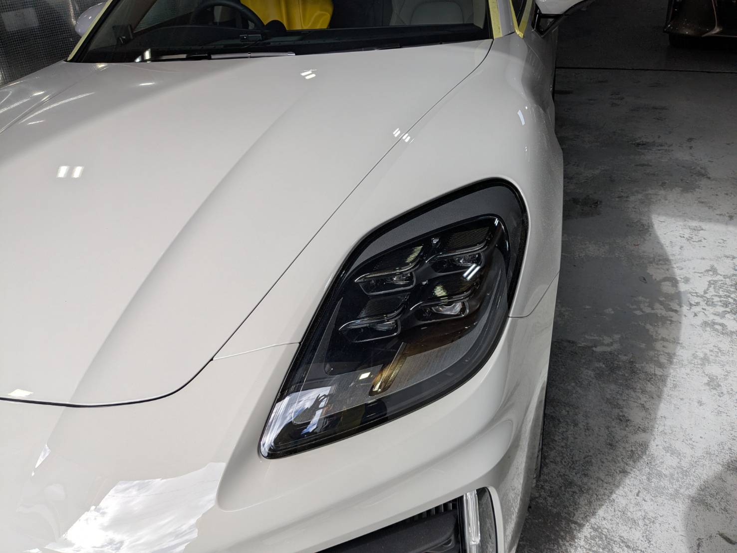 ポルシェ パナメーラ4 施工写真 (18)