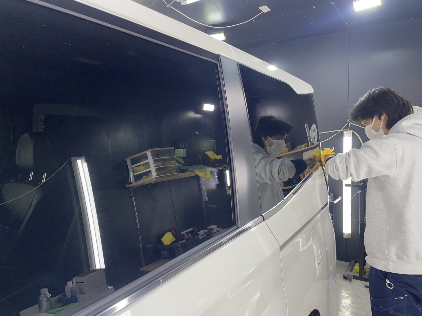 トヨタ VOXY 施工写真 (14)