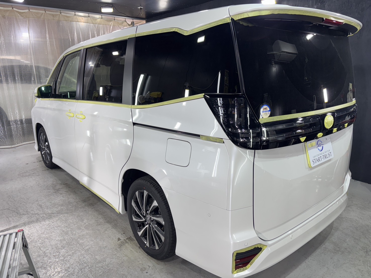 トヨタ VOXY 施工写真 (13)