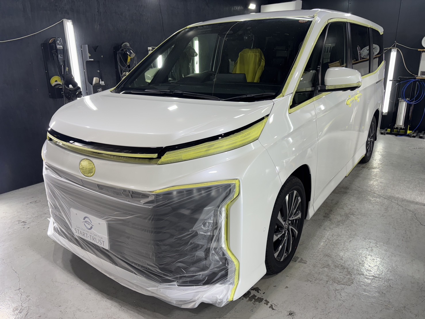 トヨタ VOXY 施工写真 (12)