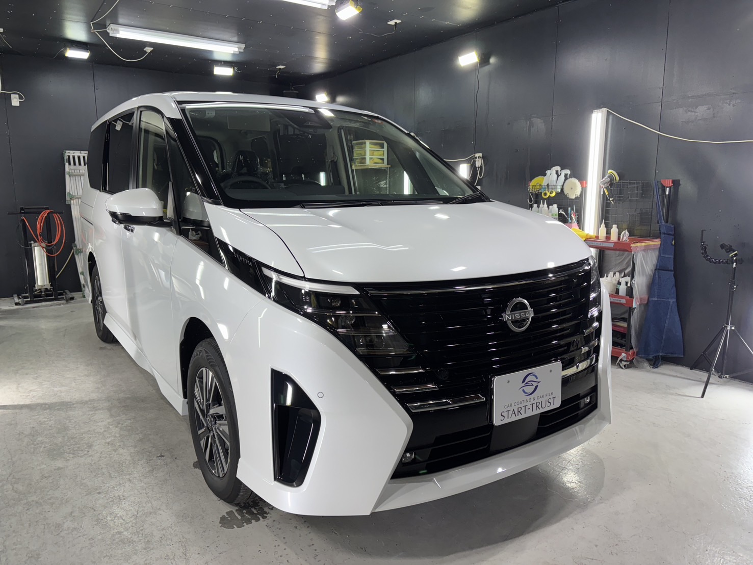 日産 セレナ 施工写真 (2)