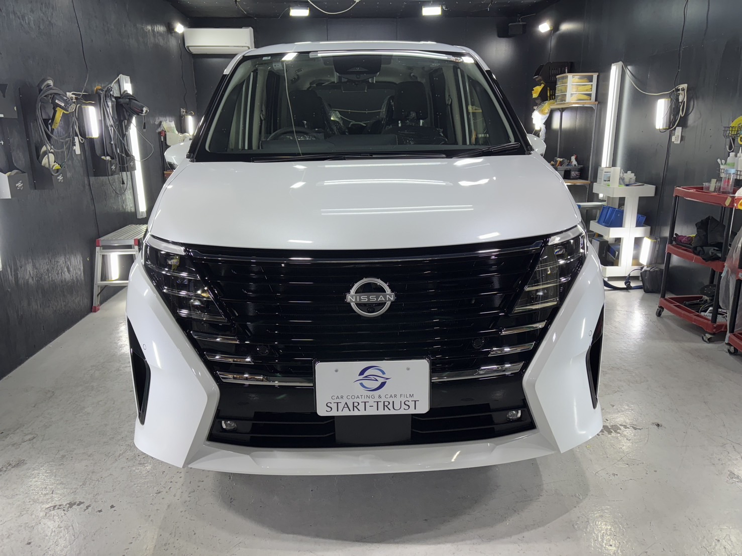 日産 セレナ 施工写真 (3)