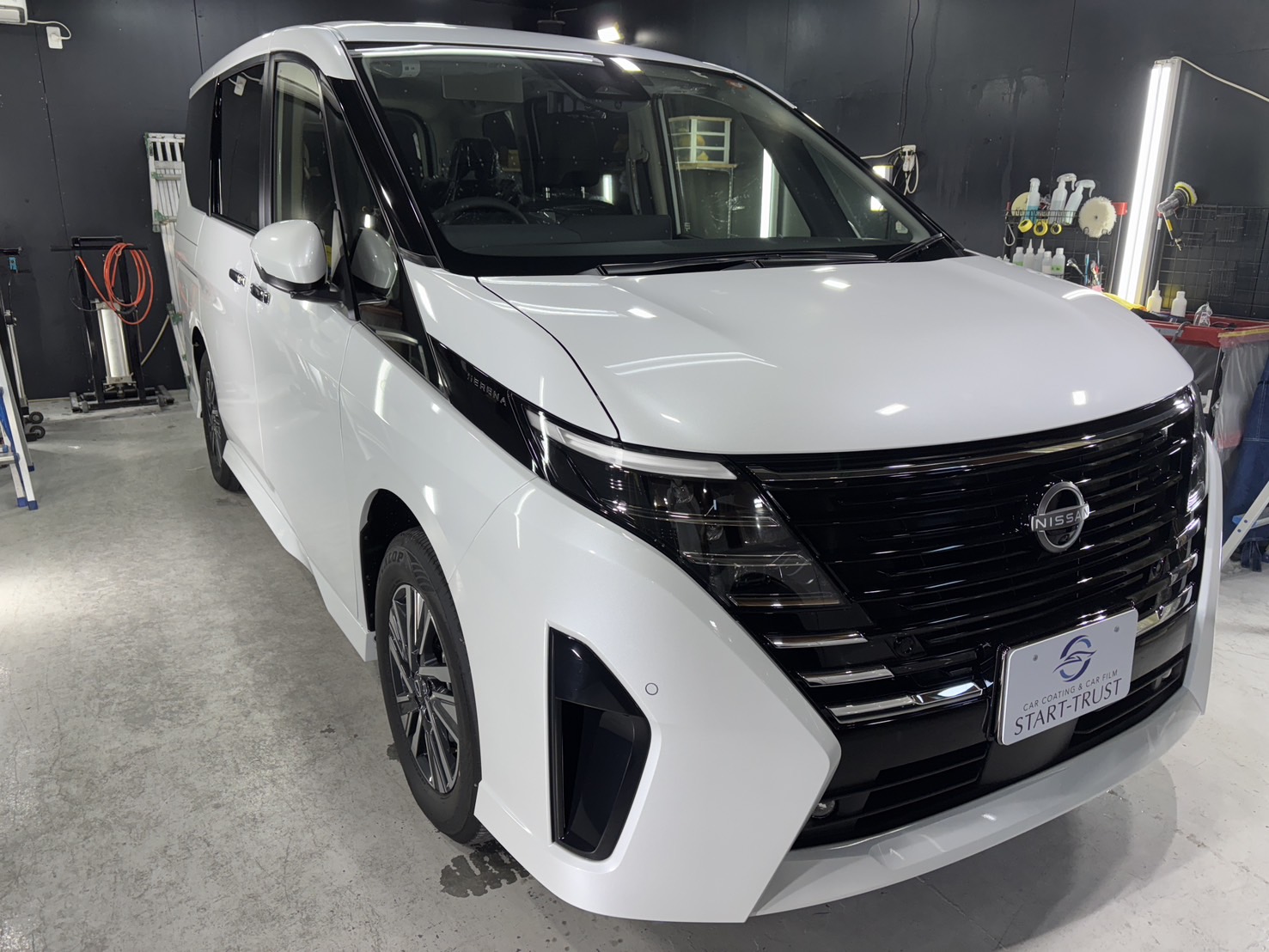 日産 セレナ 施工写真 (5)